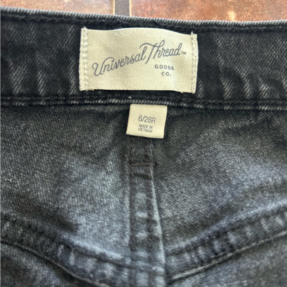 Universal Thread Jeans - Picture 2 of 5